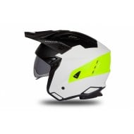 CAPACETE JET UFO SHERATAN COR PRETO / BLANCO / FLUOR