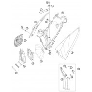 OUTLET Réf.01 - COUVERCLE DE BOÎTE À FILTRE D/G 2014 AVEC AUTOCOLLANT