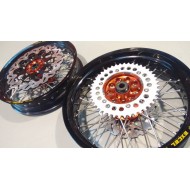 SUPERMOTARD SET WITH DISCS AND SPROCKET