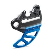 ANCLAJE DE PINZA DE FRENO CON PROTECTOR DE DISCO HUSQVARNA FE 250/350/450/501 (2015-2020)